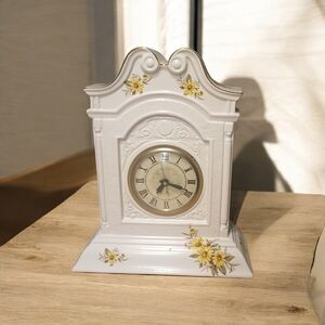 Vintage Mantel Clock Lanshire Movement